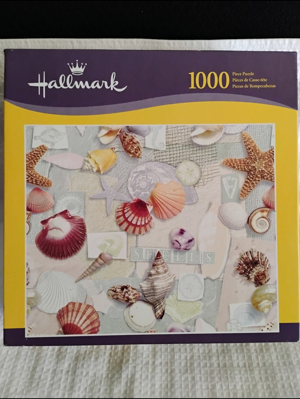 Hallmark 1000-Piece Seashells Puzzle - Pastel Shells 20" X 24" Finish